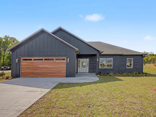 1 Shelby Dr, Crawfordville, FL 32327