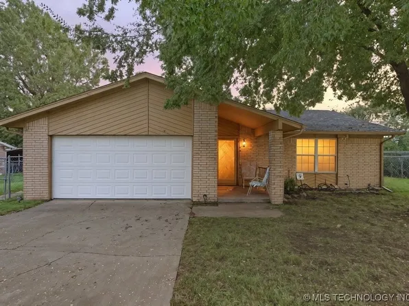 1917 S 143rd East Ave, Tulsa, OK 74108