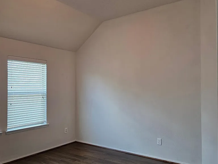 219 Golden Grain Dr — Photo 10