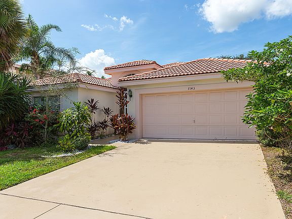 2nd image of 7143 Chesapeake Cir