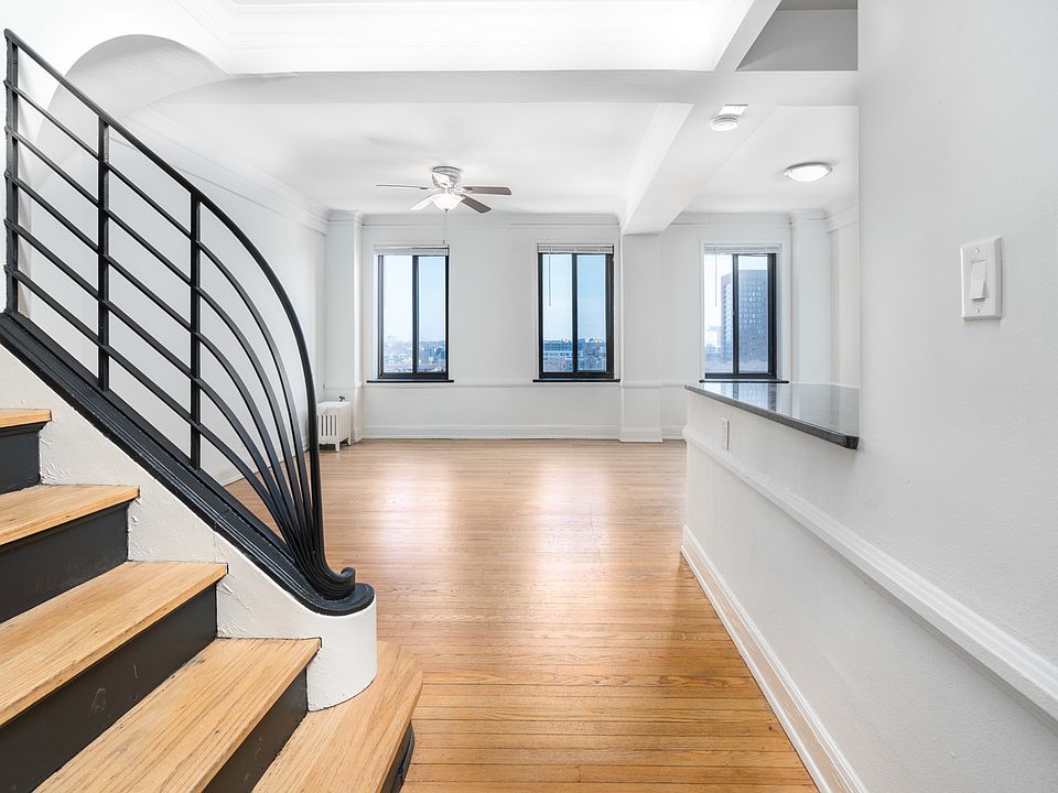 Entrance to Apartment