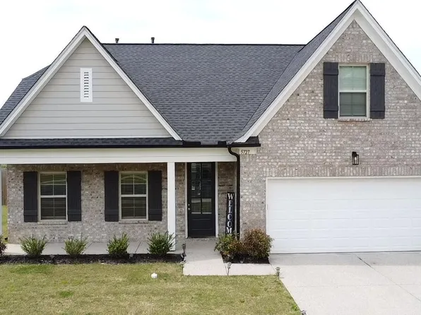 5727 Tucker Landing Dr, Horn Lake, MS 38637