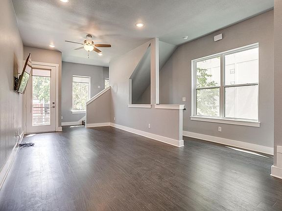 5th image of 2820 Forest Park Blvd