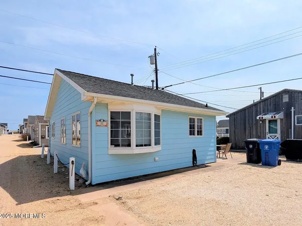 31 E Cormorant Way, Lavallette, NJ 08735