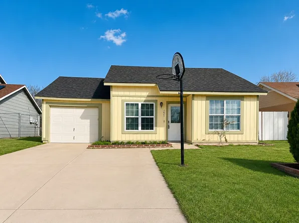 1621 Scottsdale Dr, Arlington, TX 76018