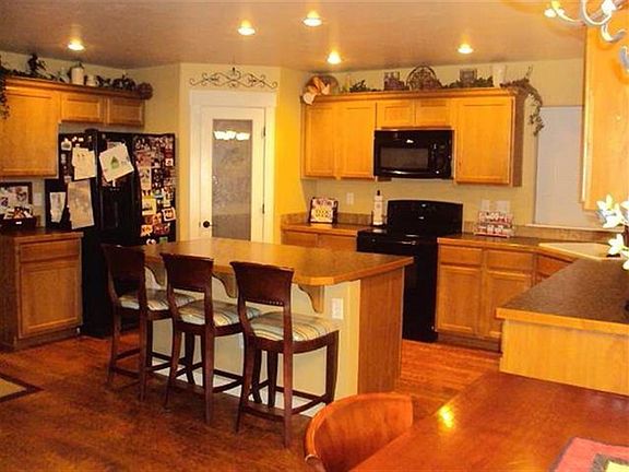 2nd image of 340 Cayuse Creek Dr