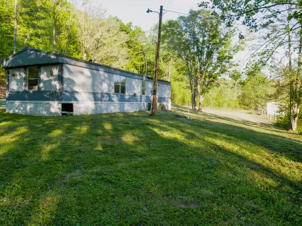 6495 Hardwicks Creek Rd, Clay City, KY 40312