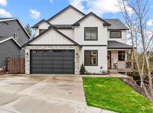 2033 N 2nd Way, Ridgefield, WA 98642