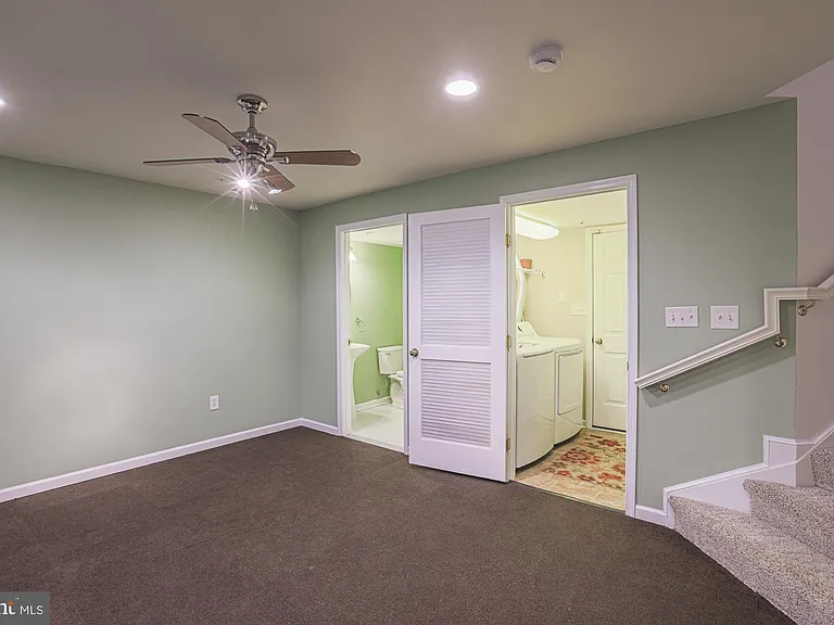 9300 Summit View Way — Photo 33