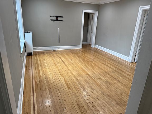 5th image of 250 Broad Ave APT 4A