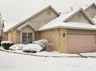 9136 Mansfield Dr, Tinley Park, IL 60487