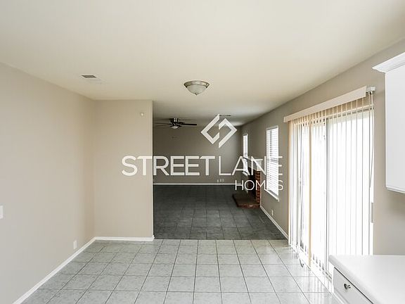 4th image of 208 Shady Brook Dr