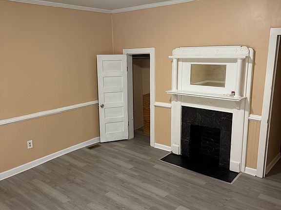 5th image of 511 Waverly Way #B