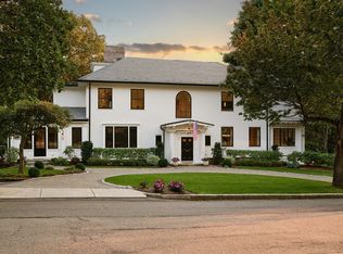 15 Farlow Rd, Newton, MA 02458