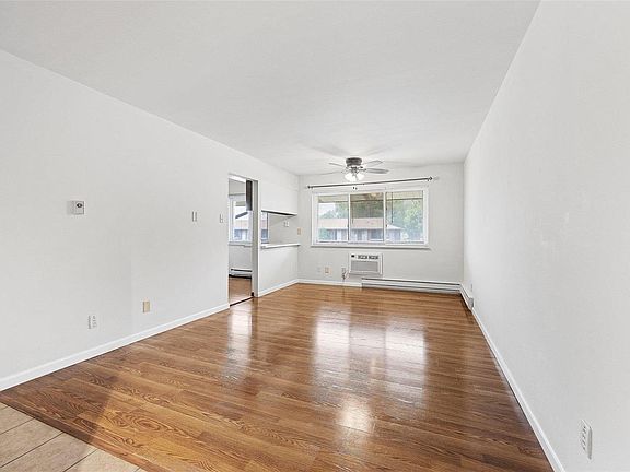 5th image of 8733 Sieloff Dr APT H