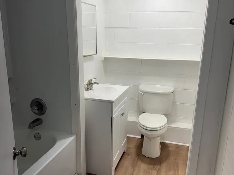 5889 N Carolina Hwy #66 — Photo 7