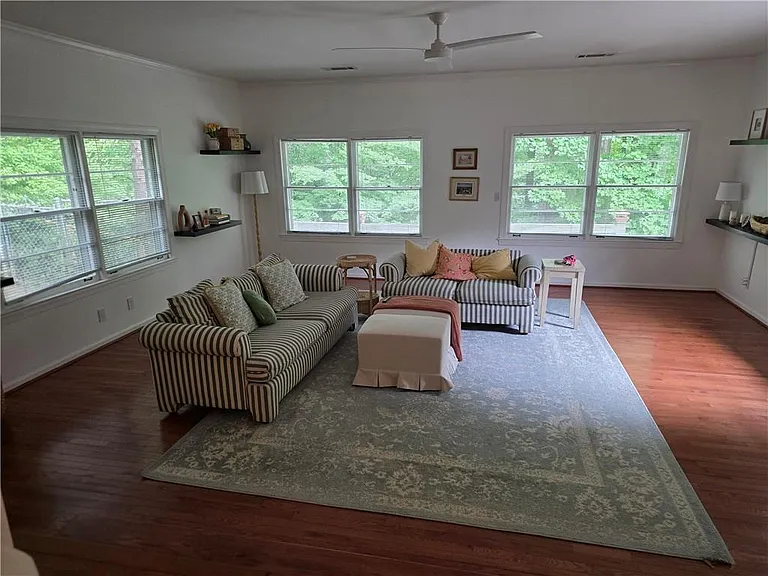 2129 Pine Forest Dr NE — Photo 5