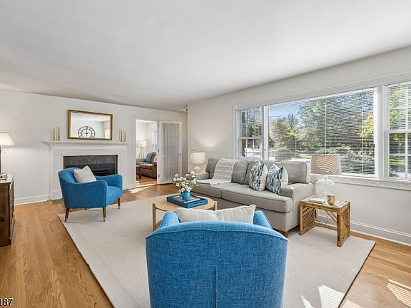3rd image of 47 Harvey Dr
