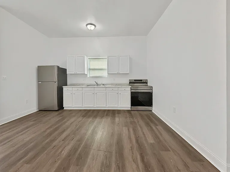 4030 N Miro St — Photo 4