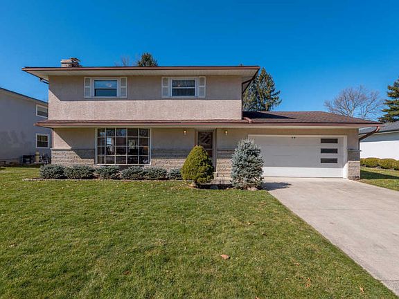 2nd image of 115 Savern Pl