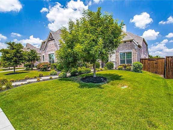3rd image of 15048 Dublin Ln
