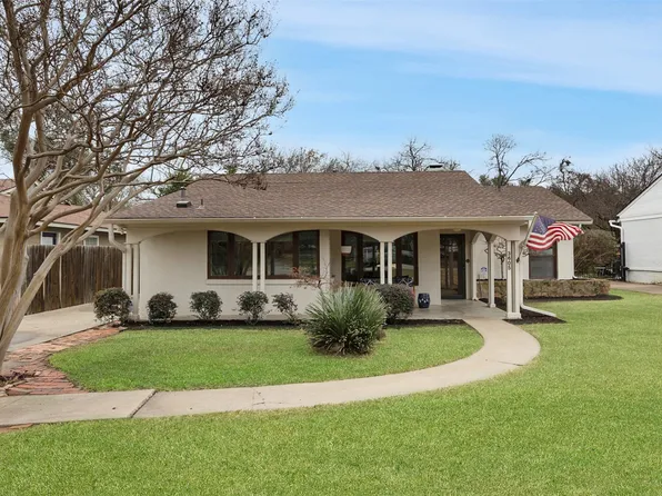 3605 Hilltop Rd, Fort Worth, TX 76109