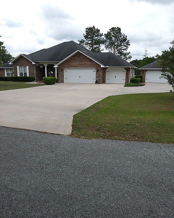 1st image of 182 SW Bethany Pl