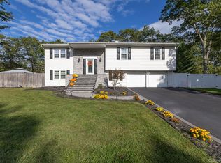 3 Henearly Dr, Miller Place, NY 11764