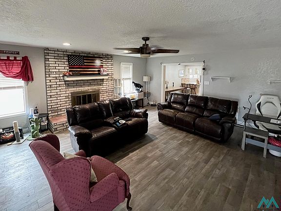4th image of 1512 E Highland Dr