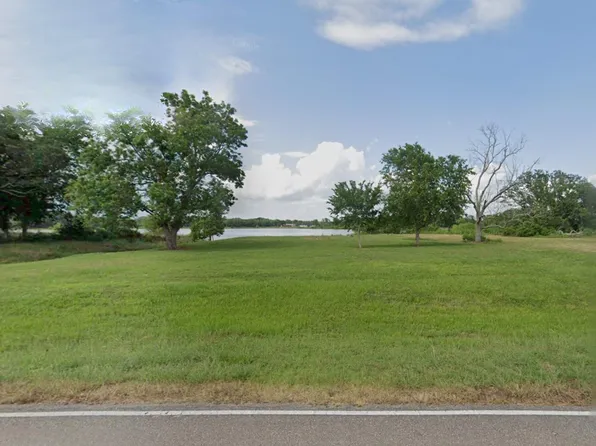 21210 Chenango Lake Dr, Angleton, TX 77515