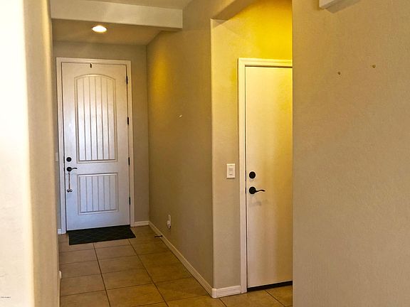 3rd image of 4770 E Alamo St