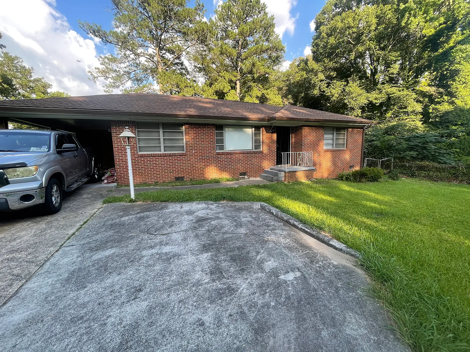 3 bed, 1176 sqft, $1,695 — Photo 2