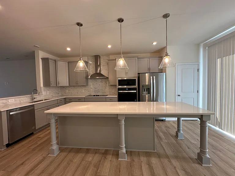 4211 Alexander View Dr — Photo 9