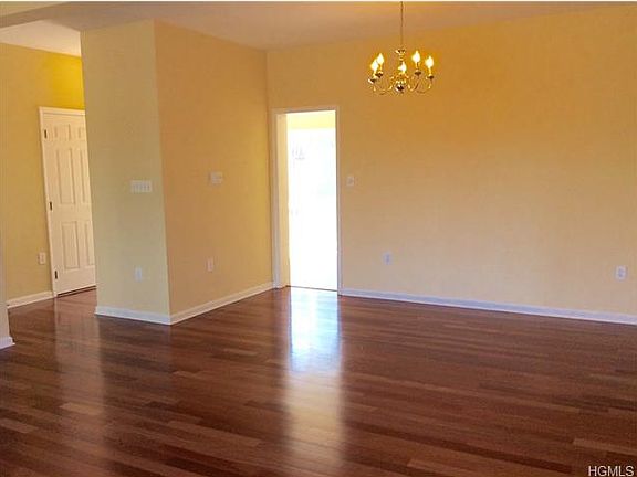 5th image of 86 Leif Blvd #86