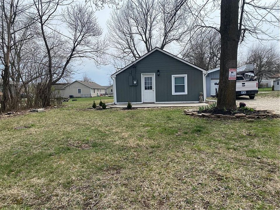 401 8th St, Garden City, MO 64747 Zillow
