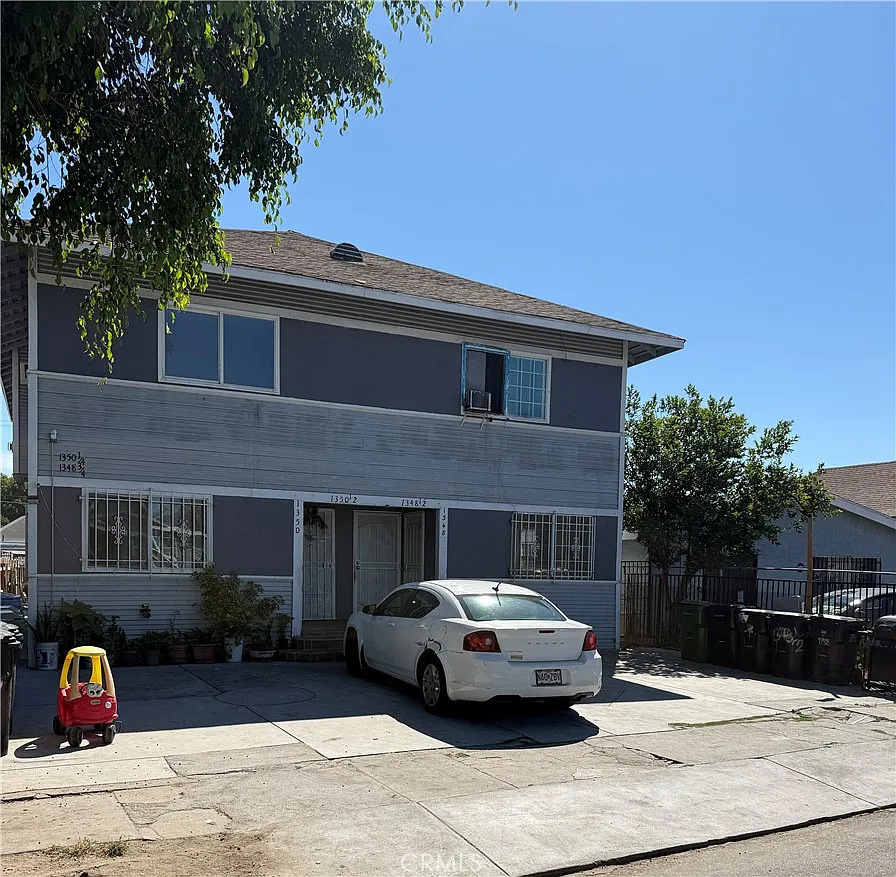 2 bed, 680 sqft, $2,490 — Photo 2