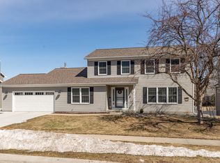 1831 Viola Heights Ln NE, Rochester, MN 55906