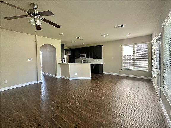 4th image of 2438 Garden Falls Dr