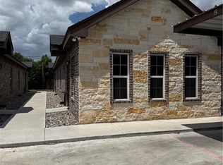 6903 Venus Dr #4, Edinburg, TX 78542