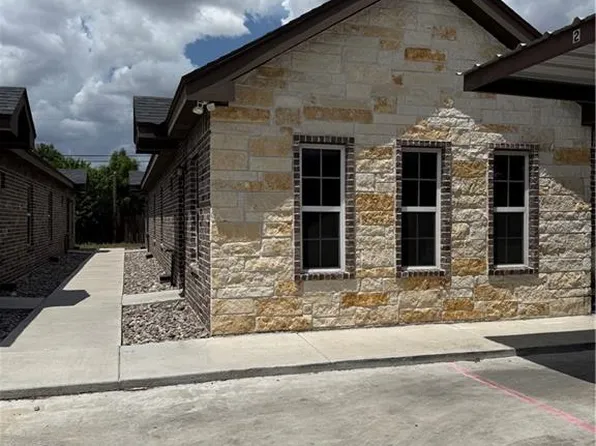 6903 Venus Dr #4, Edinburg, TX 78542