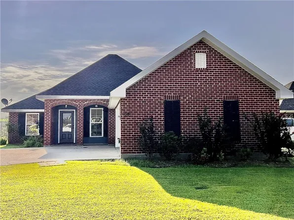 271 Landmark Dr, Raceland, LA 70394