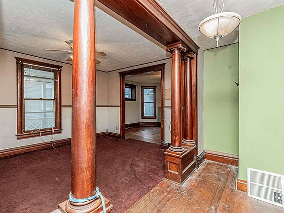 2nd image of 143 N 10th St