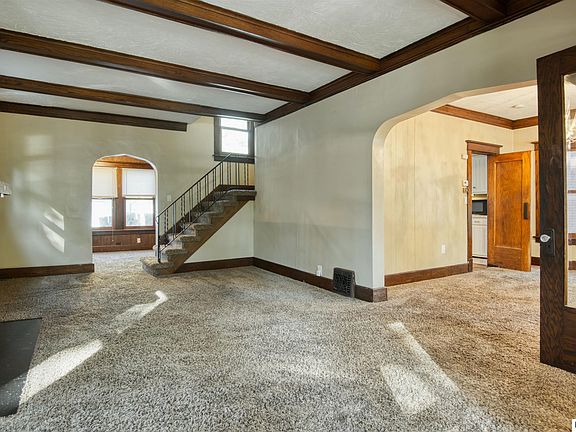 4th image of 6122 Florence Blvd