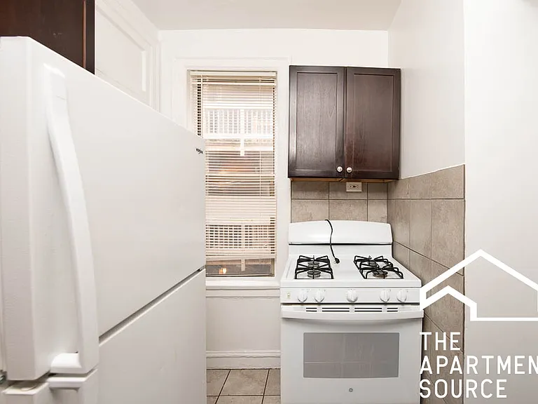 1365 W Estes Ave #1O — Photo 1