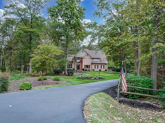 5th image of 2054 Winding Brook Way