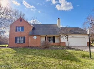 28741 White Rd, Perrysburg, OH 43551