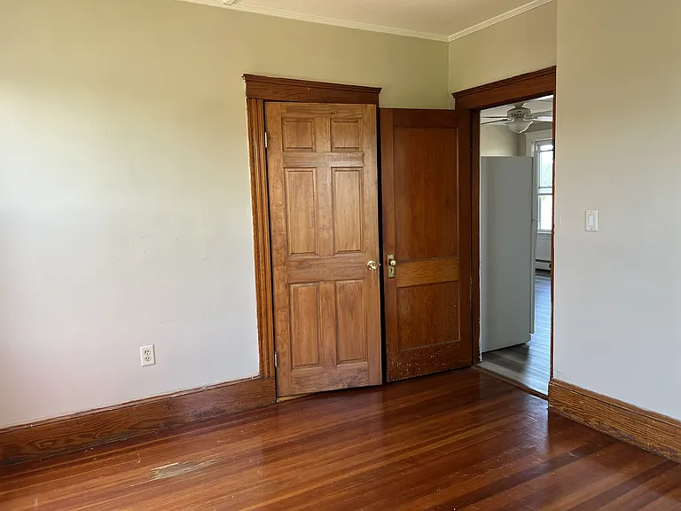 179 Grove St #3 — Photo 9