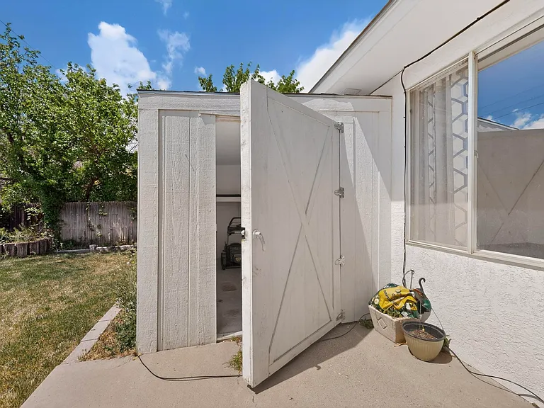 9912 Dorothy Pl NE — Photo 10