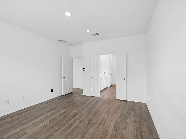 19179 Pinewood Grove Trl — Photo 10