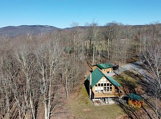 2113 Knob Dr, Slatyfork, WV 26291